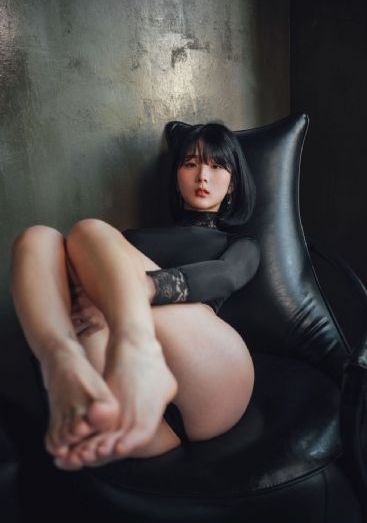 魔具少女动漫免费观看_BD英语在线手机播放