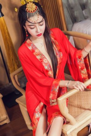 女王脚奴视频vk_720电影免费在线