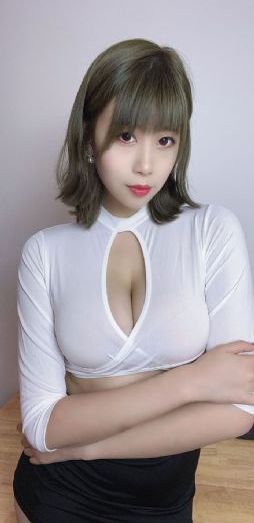 年轻的小姨子中文字幕_720日韩免费观看