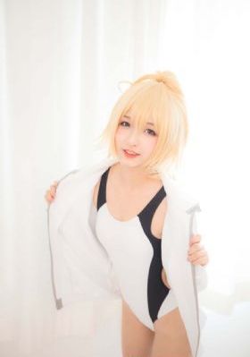 漂亮的女学生bd高清一级_蓝光HD在线观看